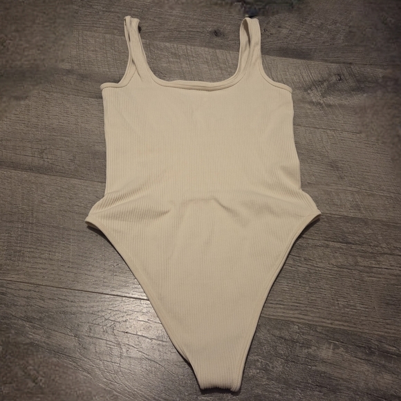 OQQ Bodysuit Ribbed Square Neck Style - Picture 5 of 6